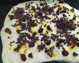 Foto del paso 7 de la receta: Pan dulce c/dátiles y chispas de choco. (original del Crandon)