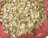 A picture of step 5 of Mushroom sandwich.
