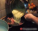 Spaghetti alla carbonara. Η συνταγή φωτογραφία βήματος 7