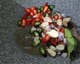 Foto langkah ke 1 dari resep Kikil kuah cabe & buncis.