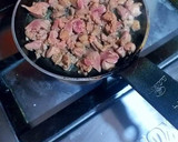Foto del paso 5 de la receta: Pollo relleno de frutas pasas a la imperial al horno