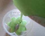 Foto langkah ke 3 dari resep Bolu Kukus Matcha.