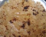 A picture of step 5 of Aloo paratha.