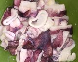 Foto langkah ke 1 dari resep Cumi PAM (Pedas, Asam, Manis).