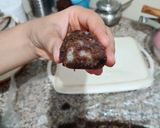 A picture of step 9 of Chocolate Pin wheel Rolls.