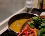 รูปขั้นตอนการทำที่ 7 ของ เมนูข้าวกล่อง แกงเผ็ดฟักเขียวใส่ไก่ - Red Curry with Chicken and Gourd
