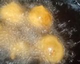 A picture of step 4 of Potato Pakora.