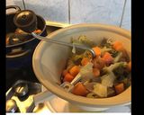 Une image de l'étape 2 de Purée moulinée carottes chou kale et parmesan.
