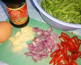 Foto langkah ke 1 dari resep Tumis buncis telur saus tiram.