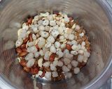 सिंघाड़े के लड्डू (Singhade ke laddu recipe in hindi) रेसिपी चरण 2 फोटो