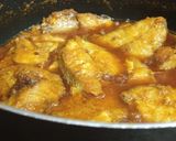A picture of step 4 of Fish curry.