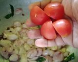அவித்த முட்டை மற்றும் பணியார முட்டைக் குழம்பு(muttai paniyara kulambu recipe in tamil) ரெசிபி ஸ்டேப் 5 புகைப்படம்