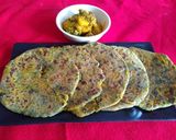 A picture of step 10 of Tomato methi leaves paratha.