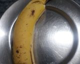 बनाना चॉकलेट शेक (banana chocolate shake recipe in Hindi) रेसिपी चरण 1 फोटो