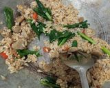 Foto langkah ke 4 dari resep Nasi Goreng topping Bakso.