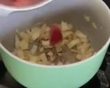 A picture of step 1 of Strawberry BBQ Sauce.