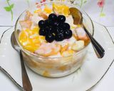 Foto del paso 3 de la receta: Ensalada de frutas mango, caqui, plátano, arándanos!!