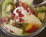 A picture of step 1 of My Fresh Fruit Parfait. 🙄.