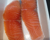 Foto del paso 1 de la receta: Hojaldre relleno de espinacas y salmón marinado