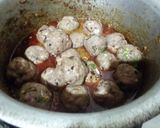 A picture of step 5 of Beef kofta gravy.