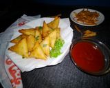 মিনি চিকেন সামোসা রেসিপি ধাপ - 11 ছবি