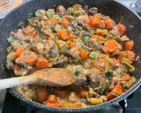 Une image de l'étape 27 de Veau mijoté aux légumes et citron confit.