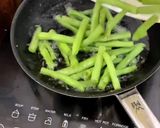 Foto langkah ke 2 dari resep Buncis Daging Bawang Putih.