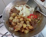 Foto langkah ke 7 dari resep Semur Daging Sapi & Kentang 🥩🥔.