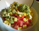Foto del paso 2 de la receta: Ceviche de gambas, aguacate y mango