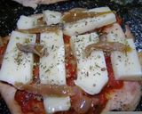 Foto del paso 12 de la receta: Pechugas de pollo y patas deshuesadas a la pizza