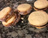 Foto del paso 6 de la receta: Alfajores de maicena con aceite