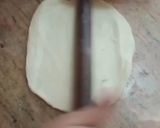 A picture of step 2 of Khasta kararay parathay.