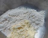 A picture of step 1 of Mushroom egg sandwich.