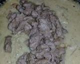 A picture of step 8 of Beef Stroganoff.