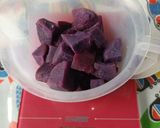 Foto langkah ke 1 dari resep Kolak Pisang Ubi Ungu.