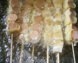 Foto langkah ke 2 dari resep Sosis Gulung Lumpia.