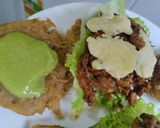 Foto del paso 7 de la receta: Arepas🥯de plátano🫓macho maduro🍌rellenas🥑de pollo🍗bbq🍅y queso🥯🍯🧀