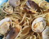 Foto langkah ke 4 dari resep Alle vongole / Clam spaghetti.
