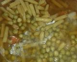 Tejfölös csorbaleves kakas aprólékból recept fázis 4 fotója