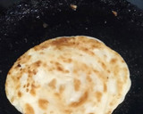 முட்டை கொத்து பரோட்டா(muttai kothu parotta recipe in tamil) ரெசிபி ஸ்டேப் 3 புகைப்படம்