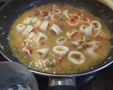 Foto del paso 7 de la receta: Arroz meloso con marisco exprés