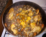 Foto del paso 7 de la receta: Pollo con caracoles a la cerveza