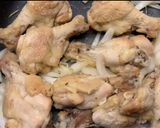 Foto del passaggio 1 della ricetta Pollo al pomodoro e cipolla ricetta di riciclo