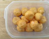 Foto langkah ke 3 dari resep Isian Bakpao: Telur Asin.