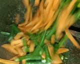 Foto langkah ke 2 dari resep Sayur Santan Tahu Tempe Wortel.