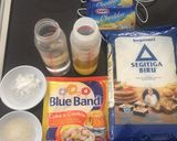 Foto langkah ke 1 dari resep Cheese stick / stick keju empuk.
