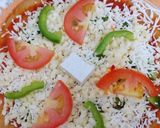 वेज़ चीज़ पिज़्ज़ा (Veg Cheese Pizza recipe in hindi) रेसिपी चरण 4 फोटो