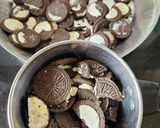 A picture of step 1 of Oreo Biscuit Chocolate Modak.