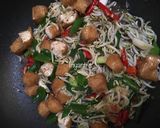 Foto langkah ke 5 dari resep Cah Tauge Tahu.