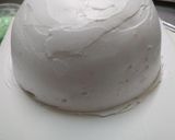 Hình bước làm 3 của món Bánh kem hình trái banh
